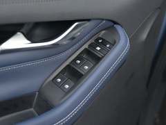 2021款 PLUS 2.0T 汽油自动旗舰版