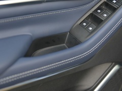 2021款 PLUS 2.0T 汽油自动旗舰版