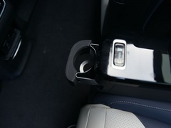 2021款 PLUS 2.0T 汽油自动旗舰版