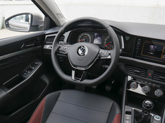 2021款 1.5L 手动舒适智联版
