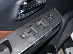 2021款 2.4L汽油两驱精英型大双排国VI 4K22D4M