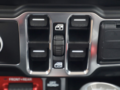 2021款 2.0T 罗宾汉四门版