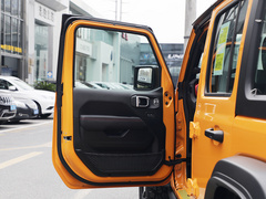 2021款 2.0T 罗宾汉四门版