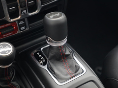 2021款 2.0T 罗宾汉四门版