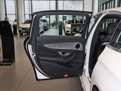 2021款 E 350 e L 插电式混合动力运动轿车