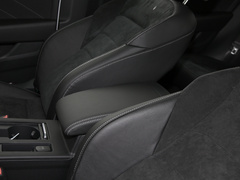 2021款 330TSI 炫目版