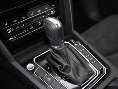 2021款 330TSI 炫目版
