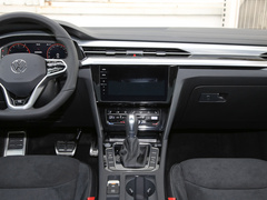 2021款 330TSI 炫目版