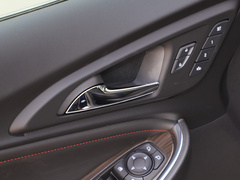 2021款 Redline 550T 自动锐智版