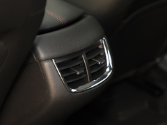 2021款 Redline 550T 自动锐智版