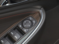 2021款 Redline 550T 自动锐智版