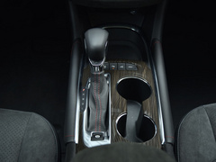2021款 Redline 550T 自动锐智版