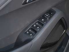 2021款 2.0L 自动两驱领先版GLS