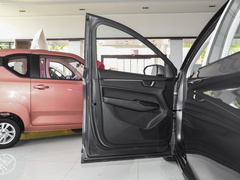 2020款 1.5T 自动旗舰型头等舱