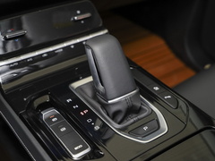 2020款 1.5T 自动旗舰型头等舱