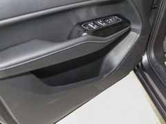 2020款 1.5T 自动旗舰型头等舱