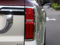 2022款 3.0T 商务版 登峰型 5座