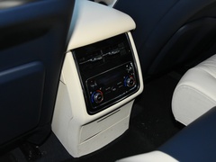 2022款 3.0T 商务版 登峰型 7座