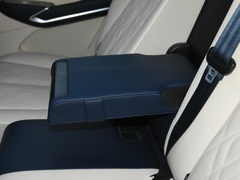2022款 3.0T 商务版 登峰型 7座