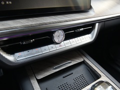 2022款 3.0T 商务版 登峰型 7座
