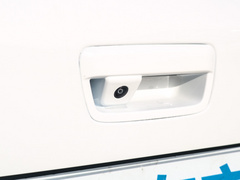 2021款 1.5L 自动进取型
