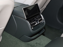 2022款 4.0T V8 标准版