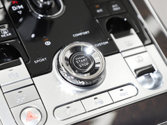 2022款 4.0T V8 标准版