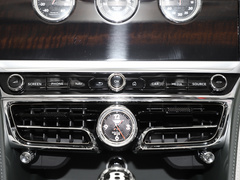 2022款 4.0T V8 标准版
