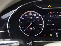 2022款 4.0T V8 标准版