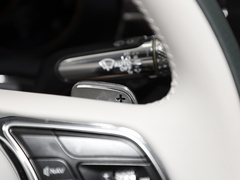 2022款 4.0T V8 标准版