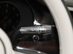 2022款 4.0T V8 标准版