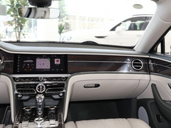 2022款 4.0T V8 标准版