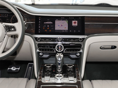 2022款 4.0T V8 标准版