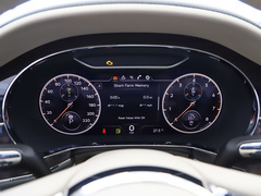2022款 4.0T V8 标准版