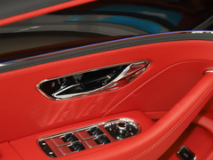2022款 4.0T V8 标准版
