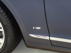 2022款 4.0T V8 标准版
