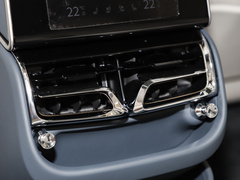 2022款 4.0T V8 标准版