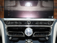 2022款 4.0T V8 标准版