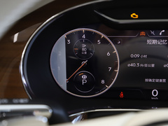 2022款 4.0T V8 标准版