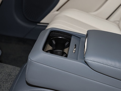 2022款 4.0T V8 标准版
