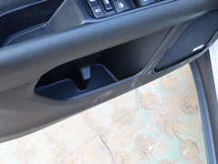 2021款 220T 自动豪华型