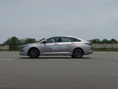 2021款 1.5T 超能型爸版