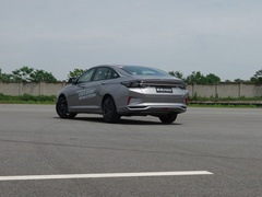 2021款 1.5T 超能型爸版