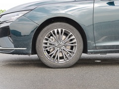 2021款 1.5T 超能型爸版