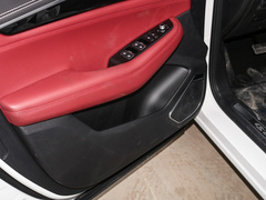 2021款 2.0T 自动旗舰型
