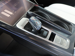 2021款 2.0T 两驱特香版