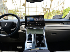 2021款 2.0T 两驱特香版