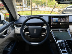 2021款 2.0T 两驱特香版