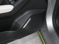 2021款 1.5T 铂金兔