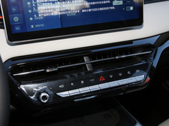 2021款 1.5T 铂金兔